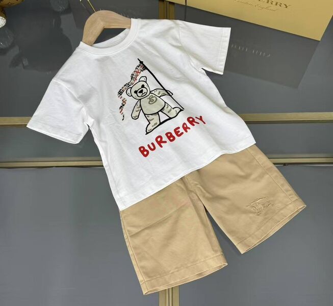 Детский костюм Burberry 182253