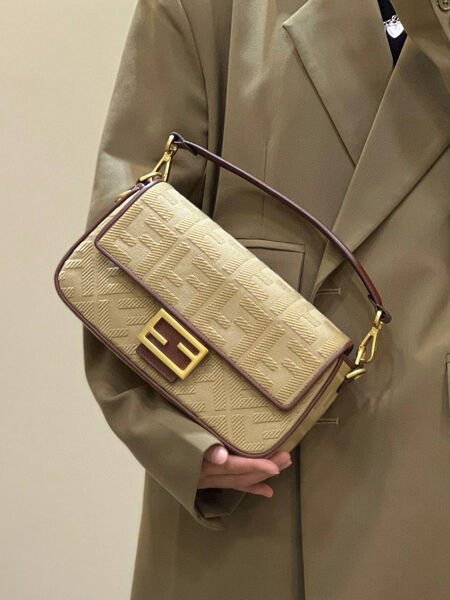 Сумка Fendi Baguette женский текстиль бежевый 142097-2
