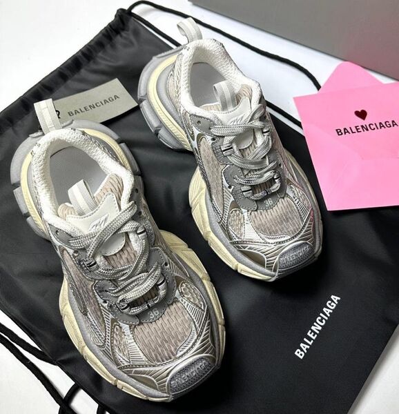 Кроссовки Balenciaga женский кожа графитовый 112077