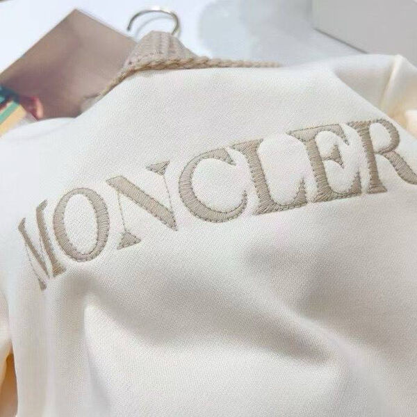 Детский костюм Moncler белый 182366-7