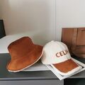 Кепка Celine женский натуральный мех бежевый 25916-5