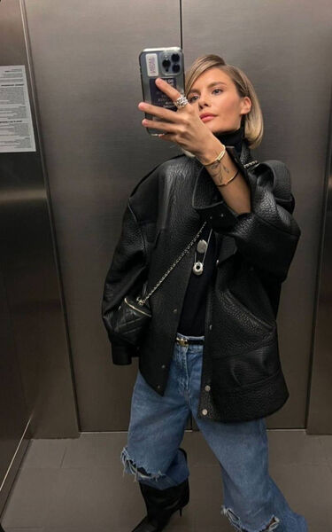Куртка Saint Laurent женский кожа черный 139927-2