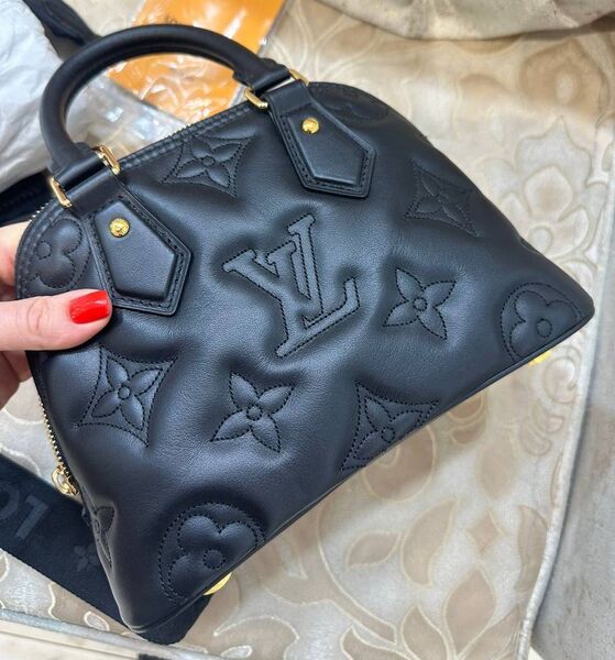 Сумка Louis Vuitton женский кожа черный 128895