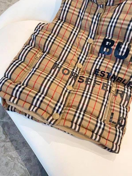 Жилет Burberry женский бежевый 22330-3