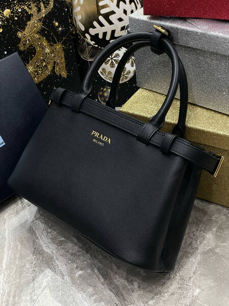 Сумка Prada женский кожа черный 135849-3