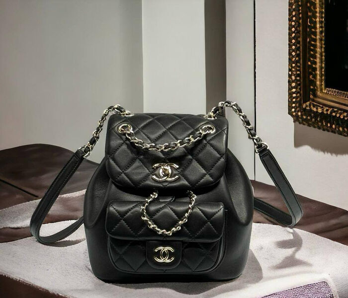 Рюкзак Chanel женский кожа черный 149780-4