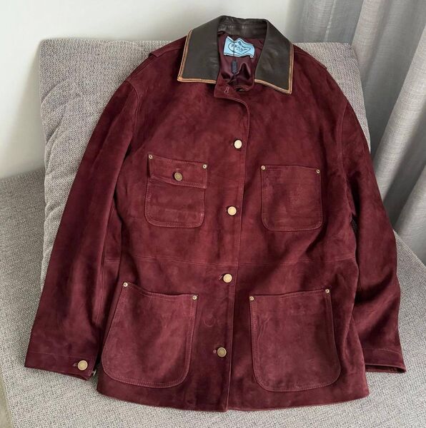 Куртка Prada женский замша бордовый 162342