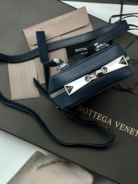 Мужская сумка мессенджер Bottega Veneta мужской кожа синий 115822-2