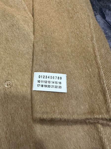 Пальто Maison Margiela женский горчичный 123592-3