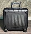 Чемодан Rimowa женский черный 194446-1