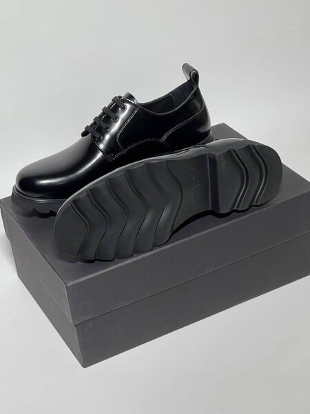 Мужские туфли Bottega Veneta мужской кожа черный 132402-5