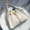 Сумка Chanel женский кожа белый 186634-1