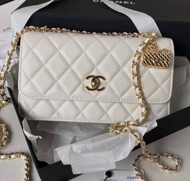 Сумка Chanel женский кожа белый 127435