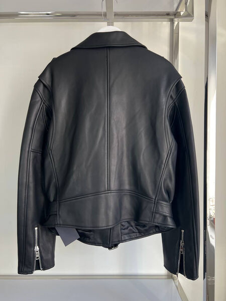 Куртка Prada женский кожа черный 141619-2