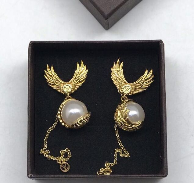 Серьги Louis Vuitton 70782