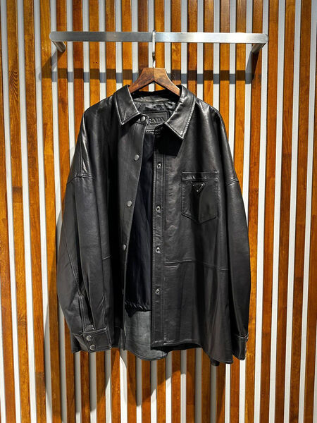 Куртка рубашка Prada женский кожа черный 123616-3