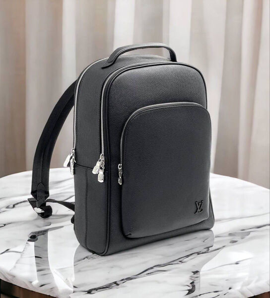 Мужской рюкзак Louis Vuitton мужской кожа черный 131373-4