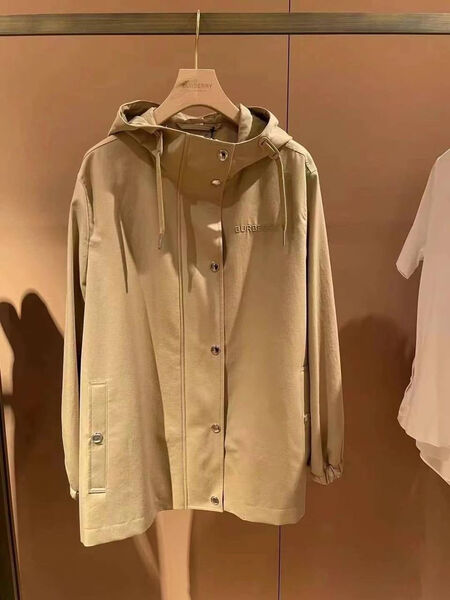 Куртка Burberry женский бежевый 122919-7