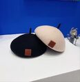 Берет Loewe женский бежевый 11001-2