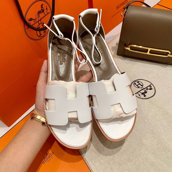 Босоножки Hermès женский кожа белый 4887
