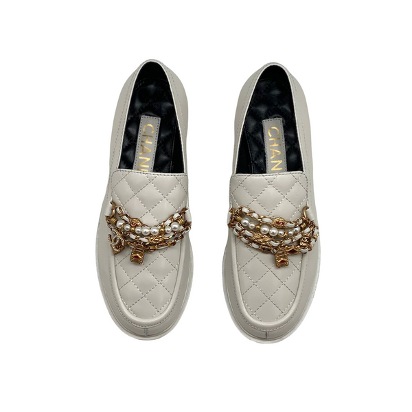 Лоферы Chanel женский кожа белый 39934-2
