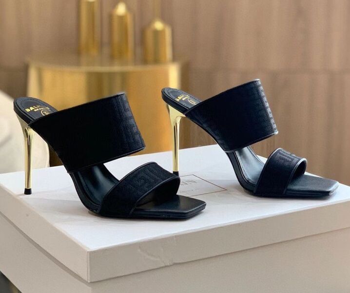 Шлепки Balmain женский кожа черный 106951