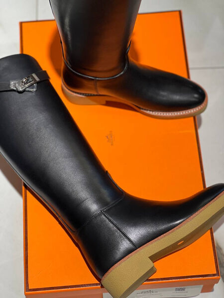 Сапоги Hermès женский кожа черный 162842-2