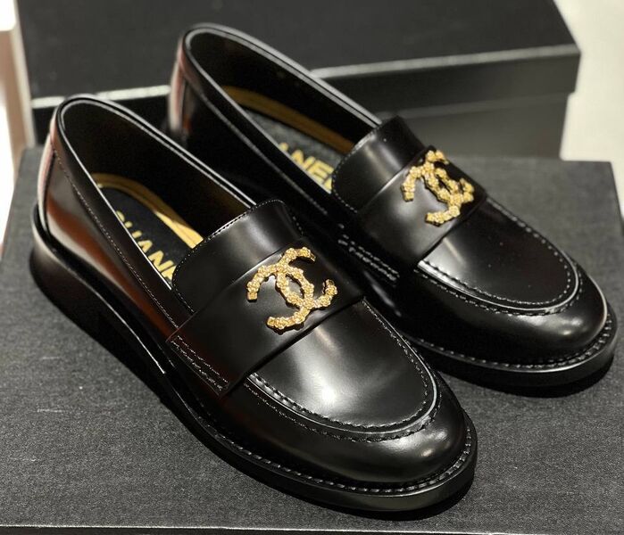 Лоферы Chanel женский кожа черный 158387