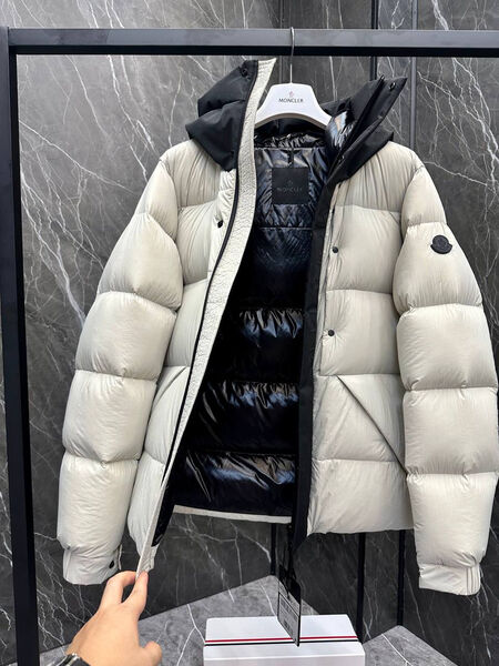 Мужской пуховик Moncler мужской белый 201789-7
