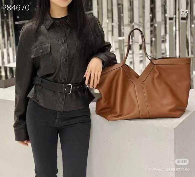 Куртка Saint Laurent женский кожа черный 173162-2