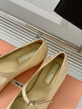 Туфли Miu Miu женский кожа бежевый 157185-4