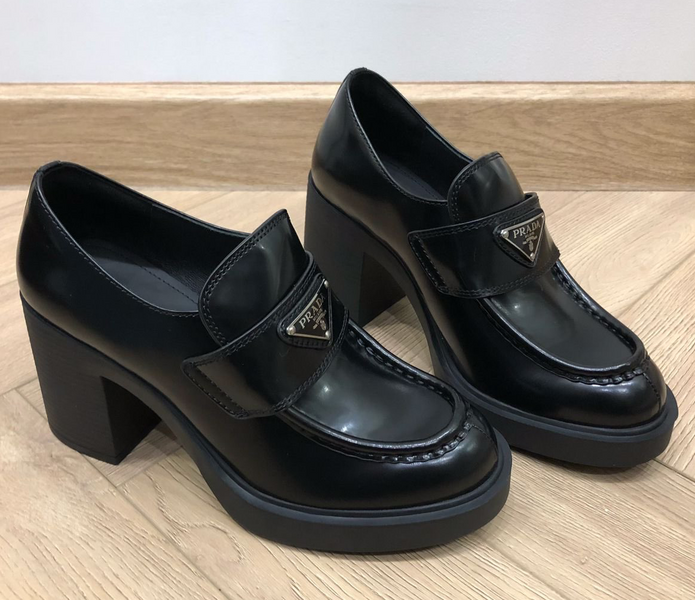 Дерби Prada женский кожа черный 16435