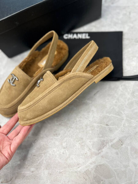 Лоферы Chanel женский замша бежевый 195674-2