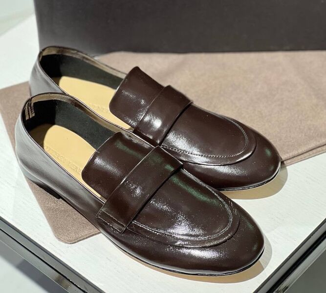 Лоферы Bottega Veneta женский кожа 113856