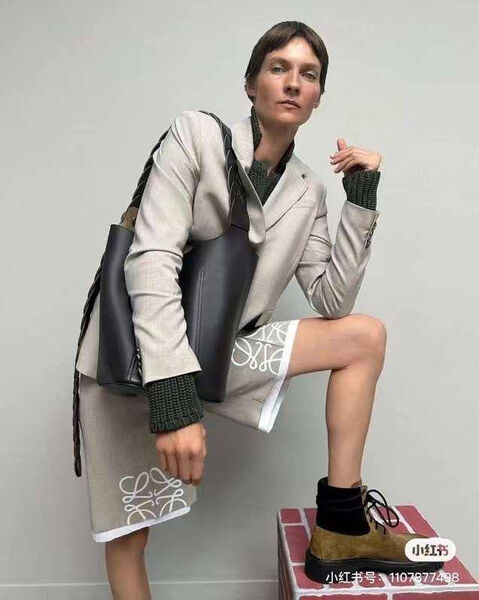 Костюм Loewe женский графитовый 155815