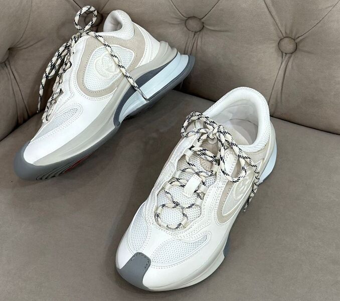 Кроссовки Gucci женский кожа белый 125511