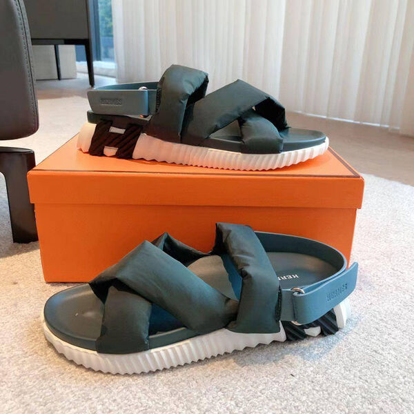 Сандалии Hermès женский нейлон черный 147248-2