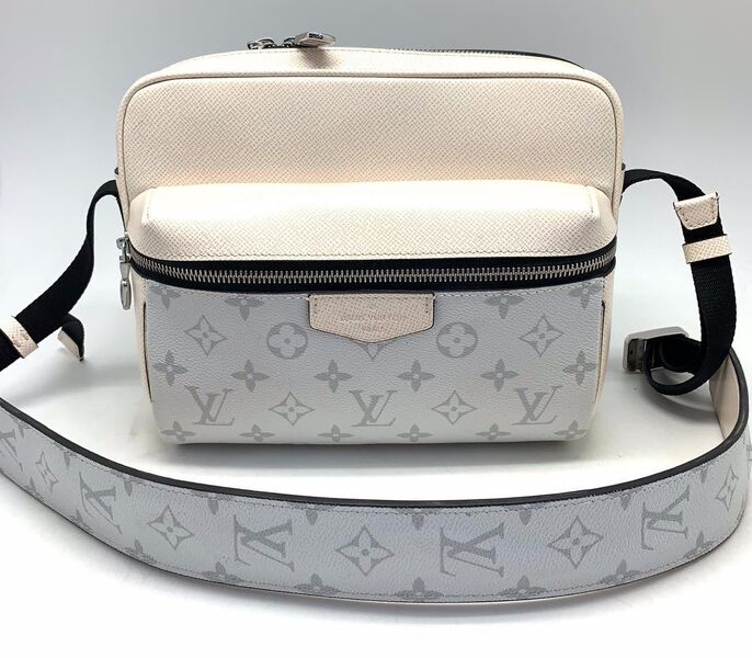 Мужская сумка мессенджер Louis Vuitton Outdoor Pm мужской кожа бежевый 42845