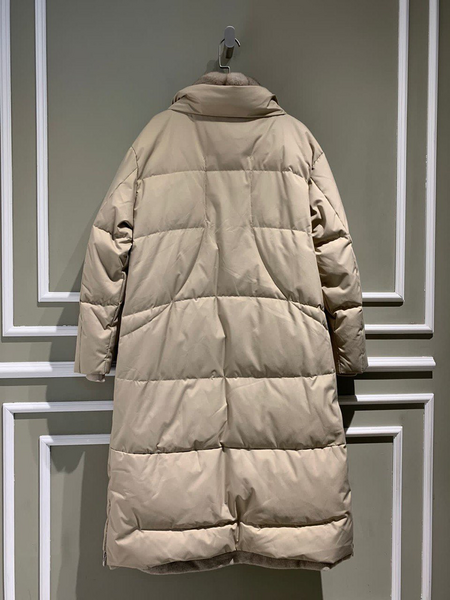 Пуховик Loro Piana женский бежевый 62813-5