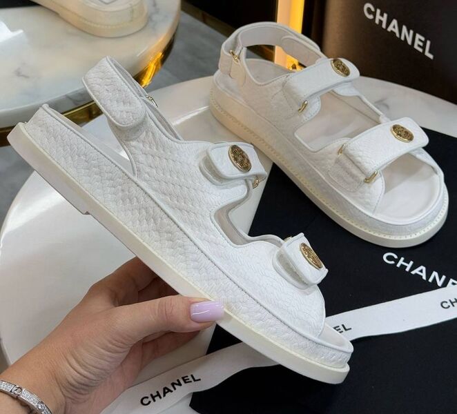 Сандалии Chanel женский кожа белый 184623