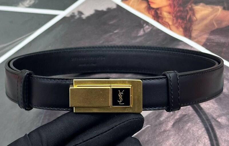Женский ремень Saint Laurent женский кожа черный 174835