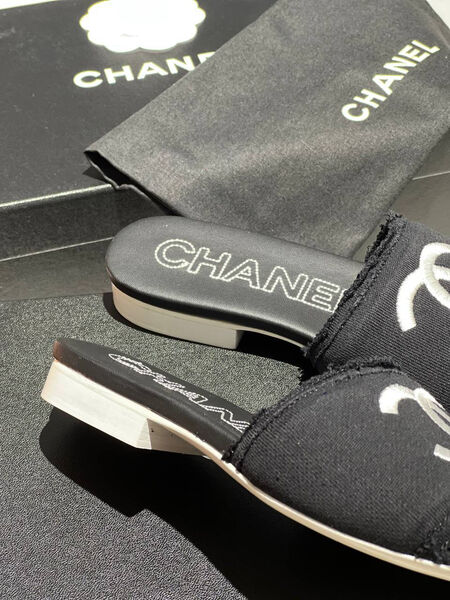 Шлепки Chanel женский текстиль черный 154250-3
