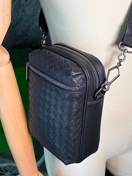 Мужская сумка мессенджер Bottega Veneta мужской кожа черный 155331-3