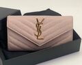 Кошелек Saint Laurent женский кожа swift светло-розовый 149772