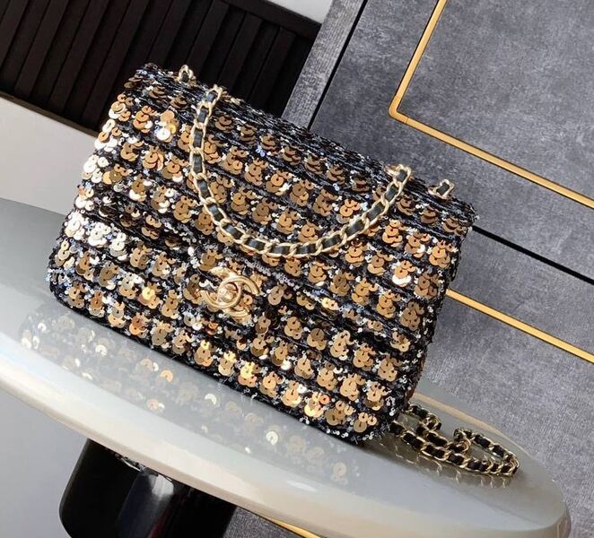 Сумка Chanel женский пайетки 194345