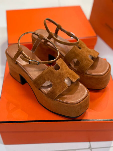 Босоножки Hermès женский замша бежевый 185151-2