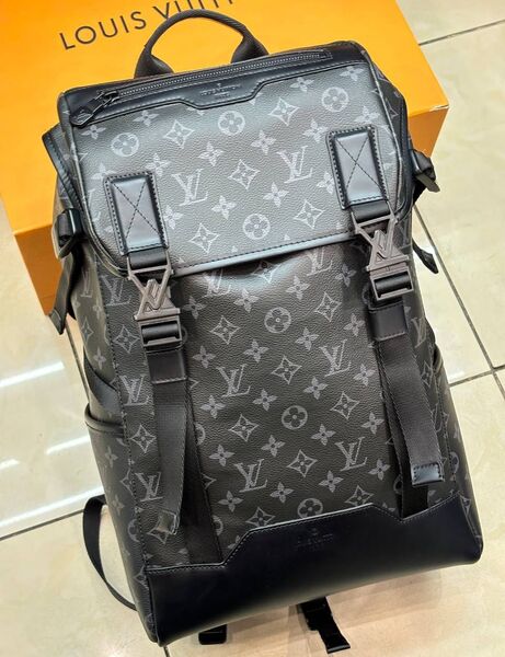 Мужской рюкзак Louis Vuitton мужской кожа черный 167092