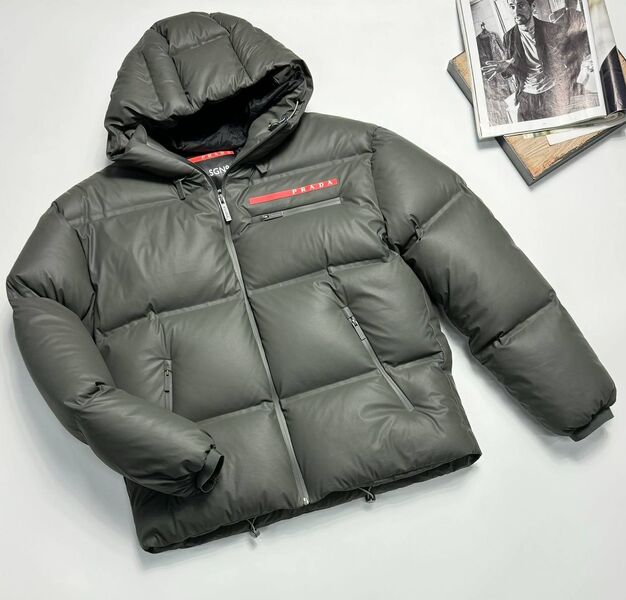 Мужской пуховик Prada мужской болотный 168849