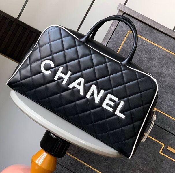 Сумка Chanel женский кожа черный 194331