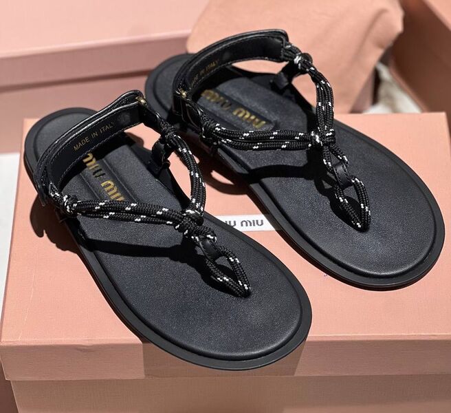Сандалии Miu Miu женский текстиль черный 152712